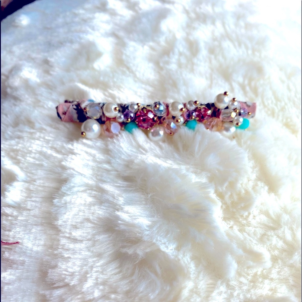 Large Decorative Hair Pin - Picture 7 of 7